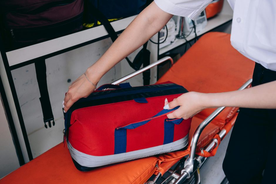 Recovery Room Essentials: First Aid Kits for Sites Where Help Takes 30+ Minutes